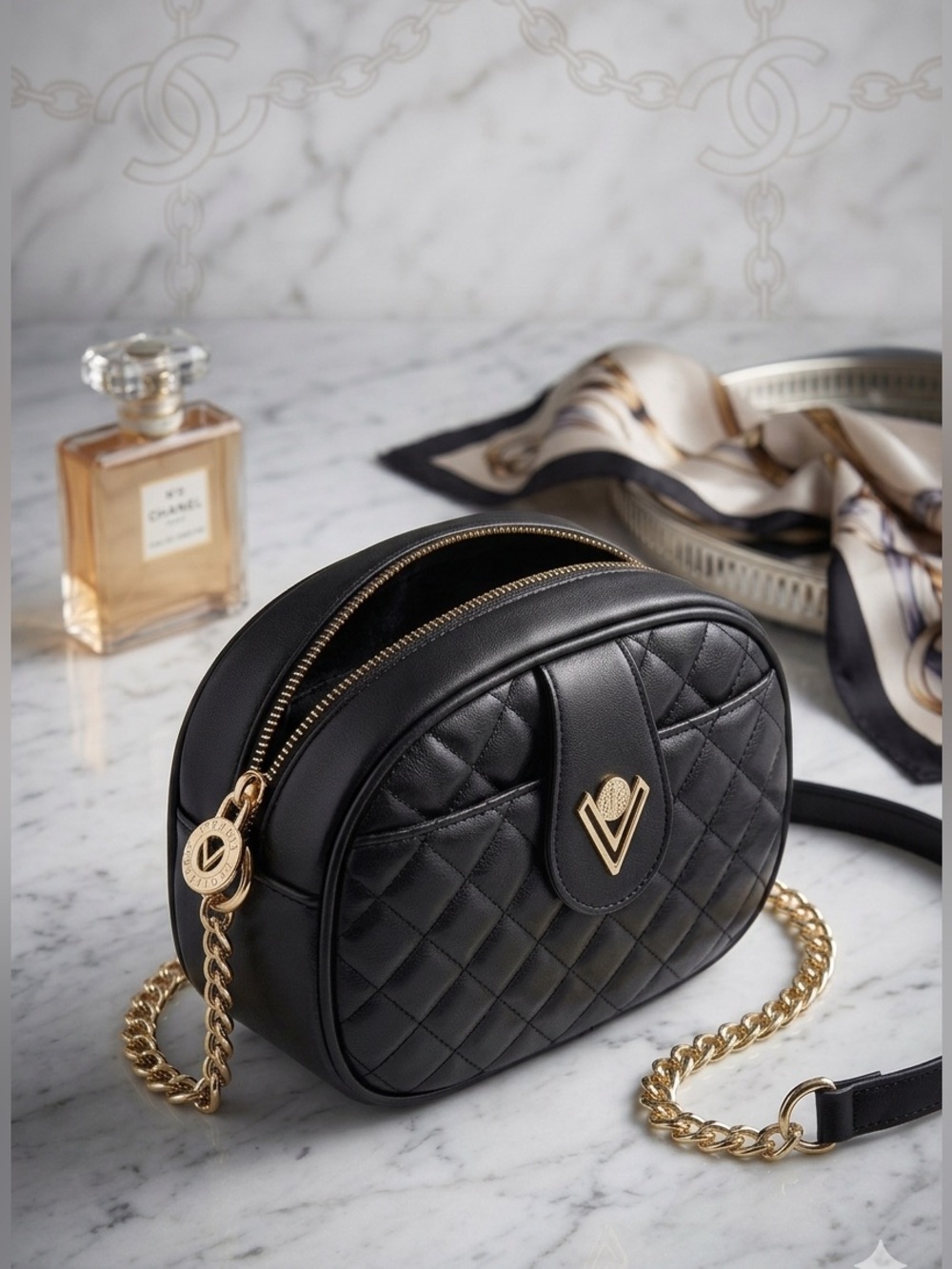 Valentino Orlandi Black Quilted Crossbody Oval Camera Bag NWT Retail $129
